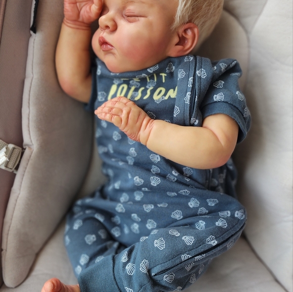 Reborn Baby Irys. Authentic - Picture 3 of 12